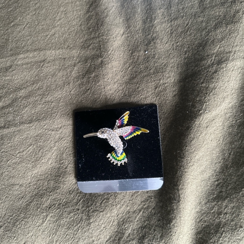 Crystal Hummingbird Brooch - Multicolor - Picture 3 of 4